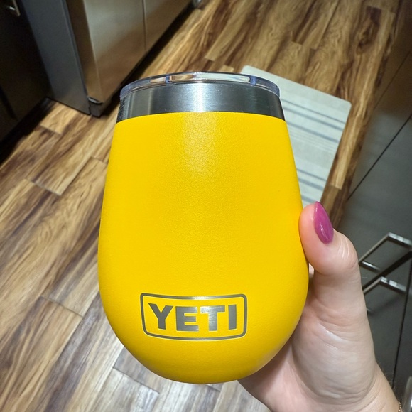 Yeti Wine Tumbler - Picture 3 of 7